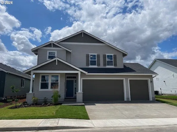 2421 W 15th Ave #118, Junction City, OR 97448