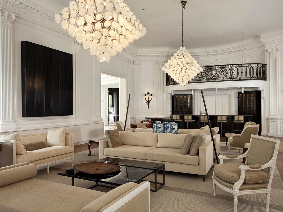 The communal lounge/living room 