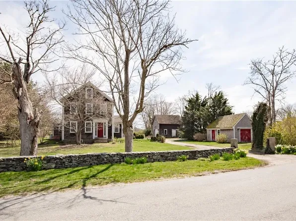 532 Puncatest Neck Rd, Tiverton, RI 02878