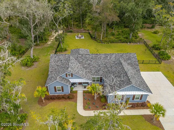 60 Fairwinds Dr, Waverly, GA 31565