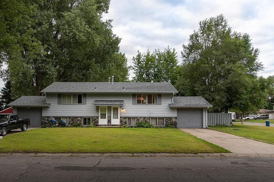 1st image of 746 Parkview Ln