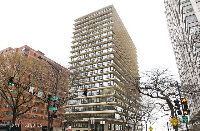 1st image of 5801 N Sheridan Rd APT 15E
