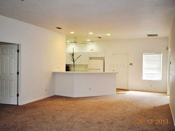 4th image of 1263 Red Oak Ln