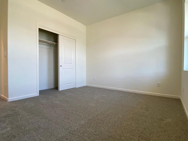 2100 Descanso Ave — Photo 30