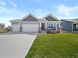 2011 NW 24th St, Ankeny, IA 50023