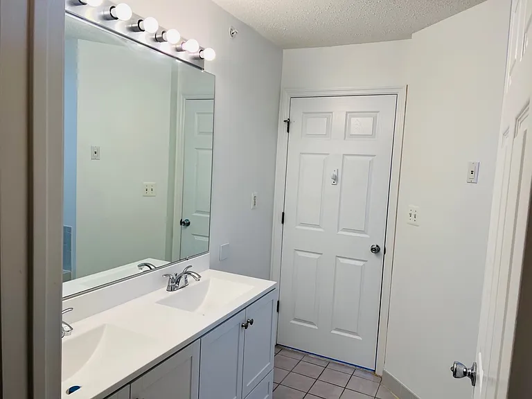 41 Prestwick Way #41 — Photo 13