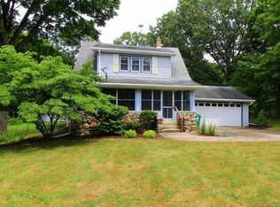 4251 E Kirby Rd, Battle Creek, MI 49017