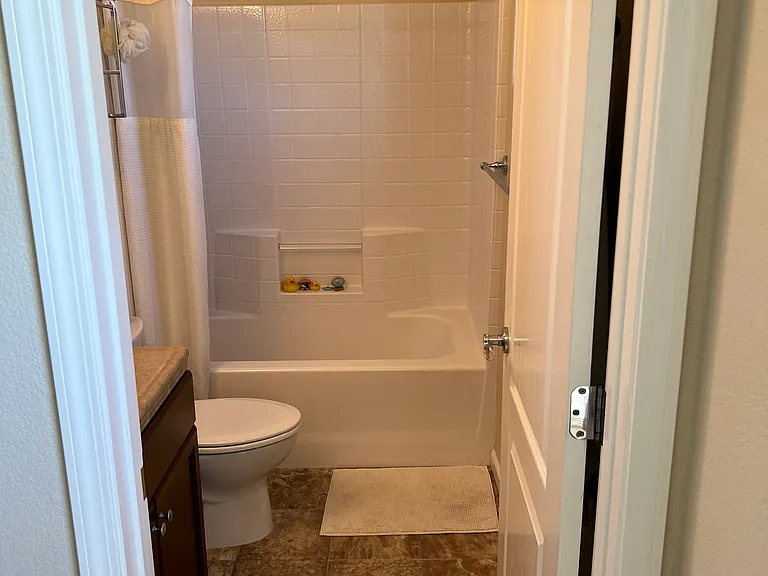 576 River Oaks Dr — Photo 17