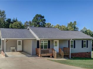 5617 Merle Dr, Trinity, NC 27370