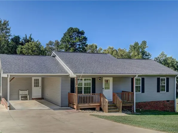 5617 Merle Dr, Trinity, NC 27370
