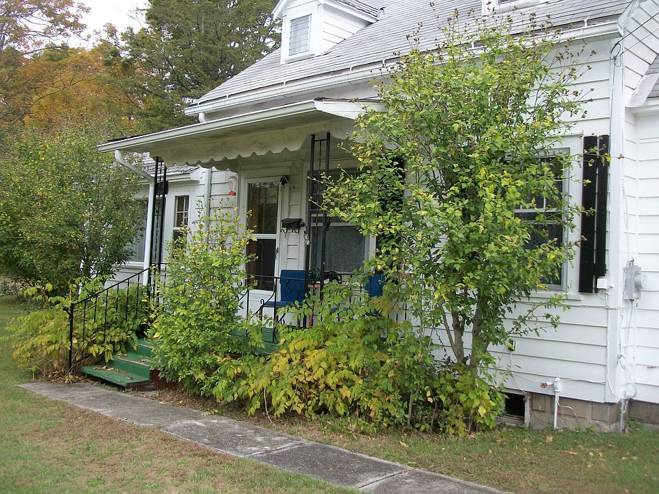 1st image of 11 Mountain Ave