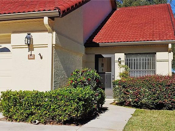 2nd image of 2002 Forest Dr