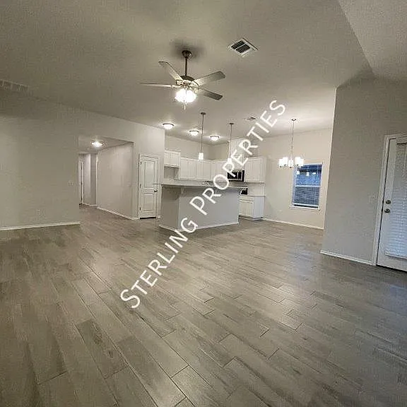 18617 Cantar Dr — Photo 21
