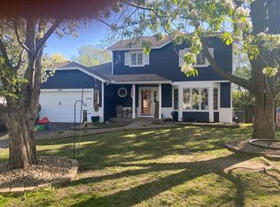 16110 Huron Cir, Lakeville, MN 55044