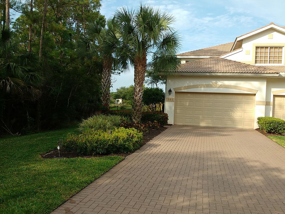 Extended driveway, culdesac