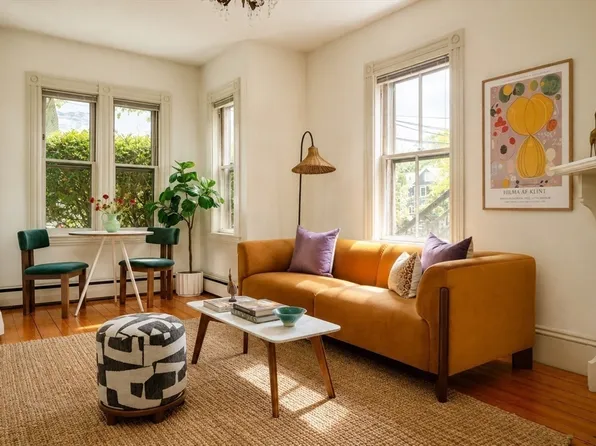70-1 Cushing St, Cambridge, MA 02138