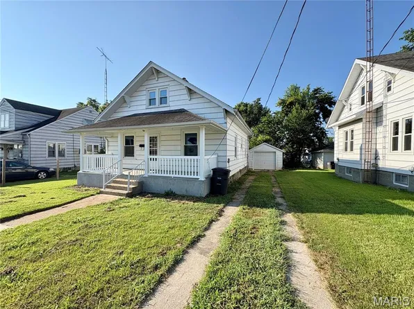 233 Grand Ave, Perryville, MO 63775