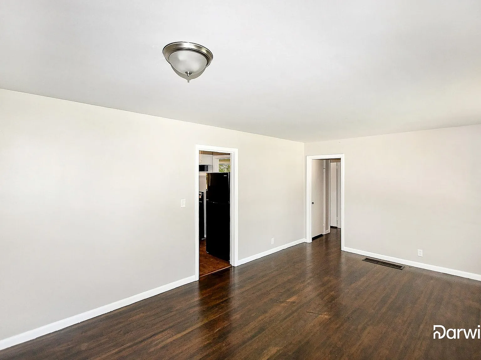 3 bed, 2.0 bath, 1303 sqft, $1,265 — Photo 3
