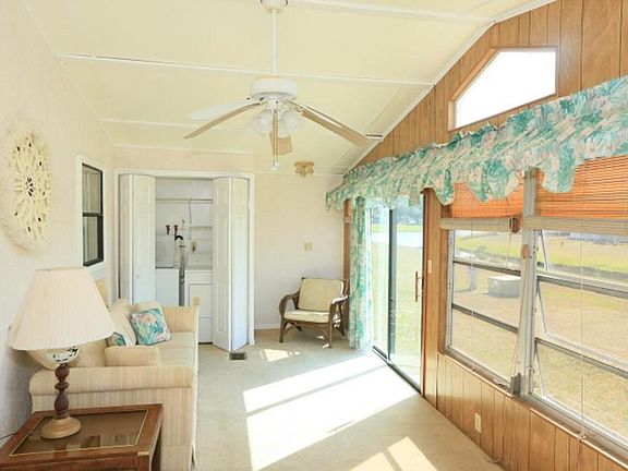 5th image of 1096 Waterway Dr