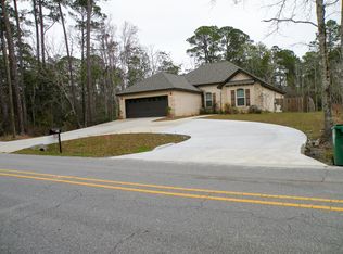 1056 Main St, Ocean Springs, MS 39564