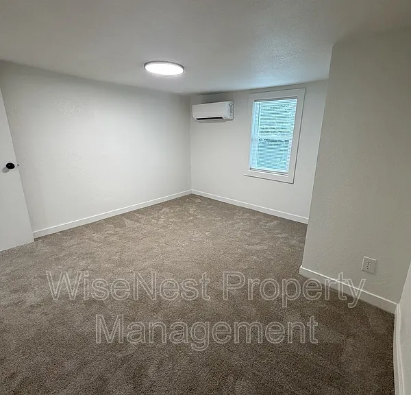 1100 S Savage St — Photo 13