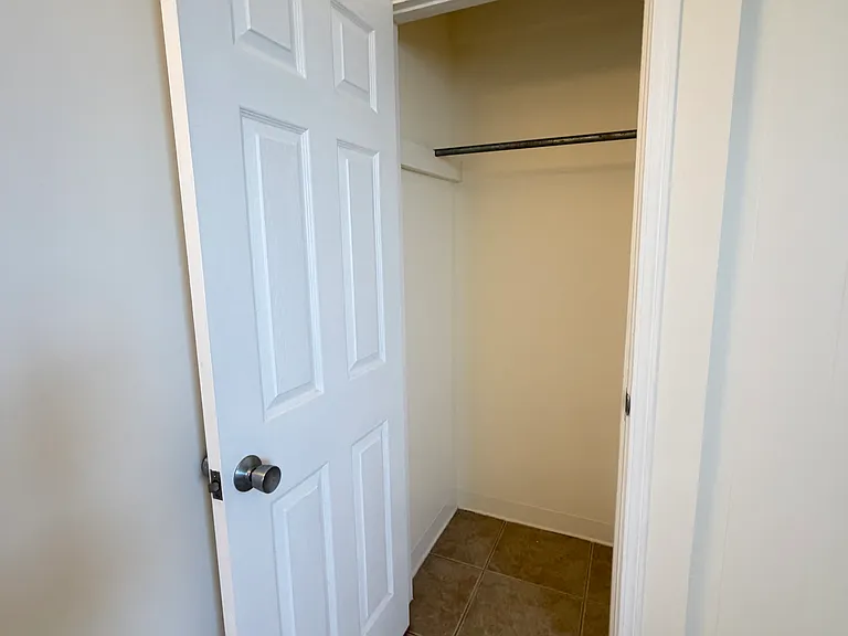 2226 Noah St — Photo 11