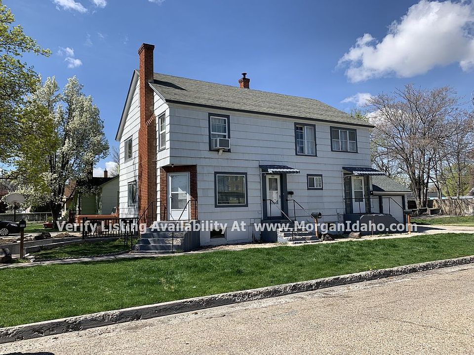 1st image of 403 3rd Ave S