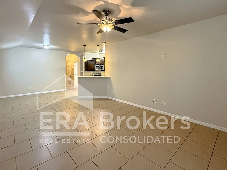 1400 Loyal Ln #A — Photo 4