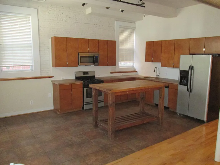 1211 S Charles St #5 — Photo 3