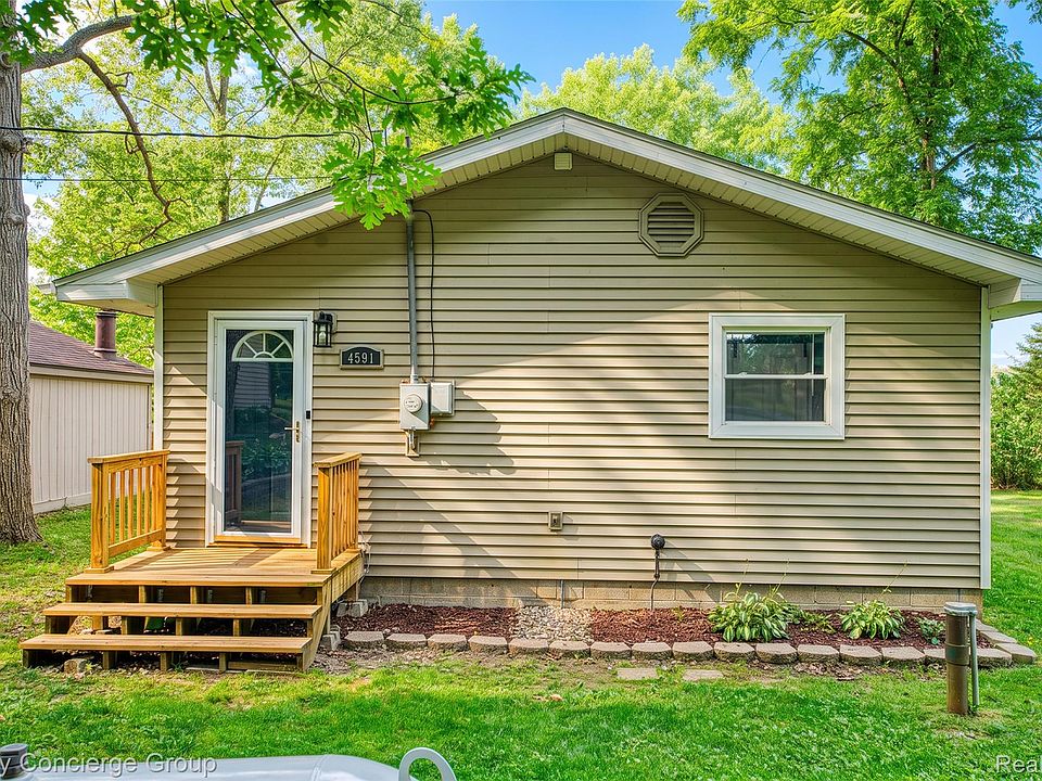1st image of 4591 Parker Dr
