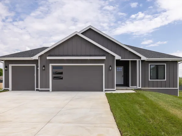 52161 229th St, Glenwood, IA 51534