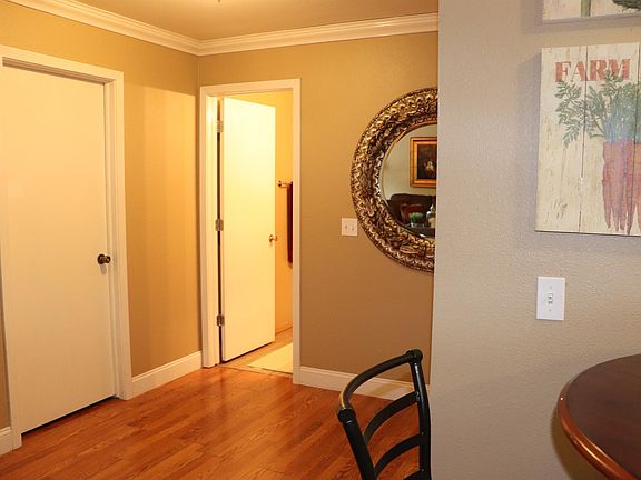 4th image of 7800 SW Blue Jay Ln APT 26