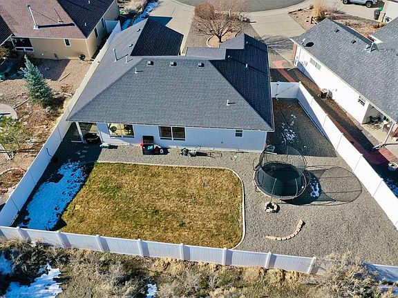 4th image of 2409 Glen Haven Drive