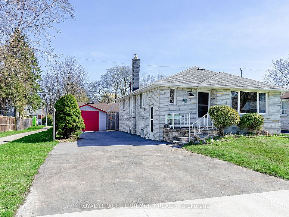 1st image of 32 Admiral Rd