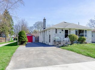 32 Admiral Rd, Ajax, ON L1S2N9