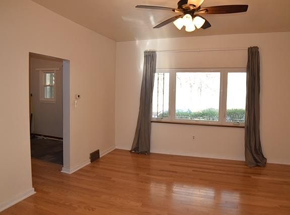2nd image of 5010 Glenwood Ave