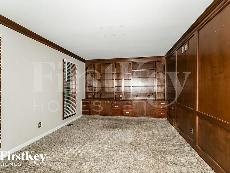 10387 Courageous Dr — Photo 15