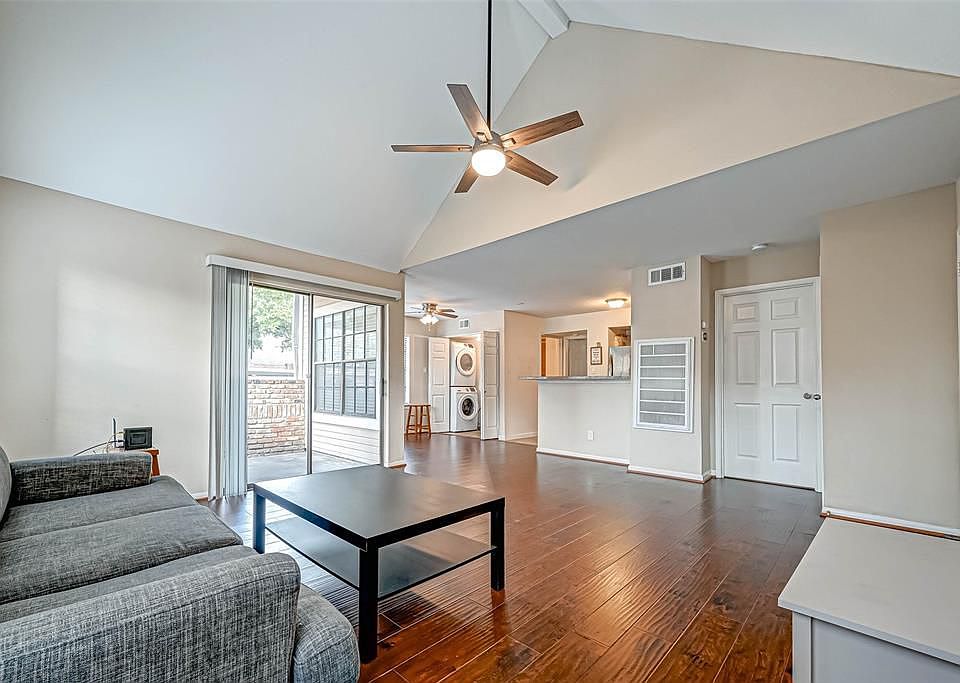 1st image of 2300 Old Spanish Trl APT 1034