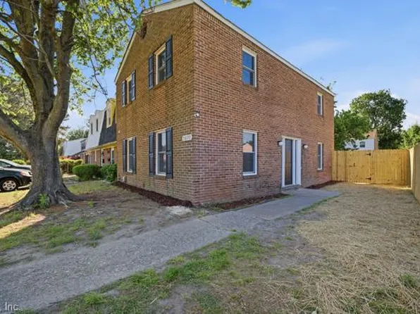5671 Dodington Ct, Virginia Beach, VA 23462