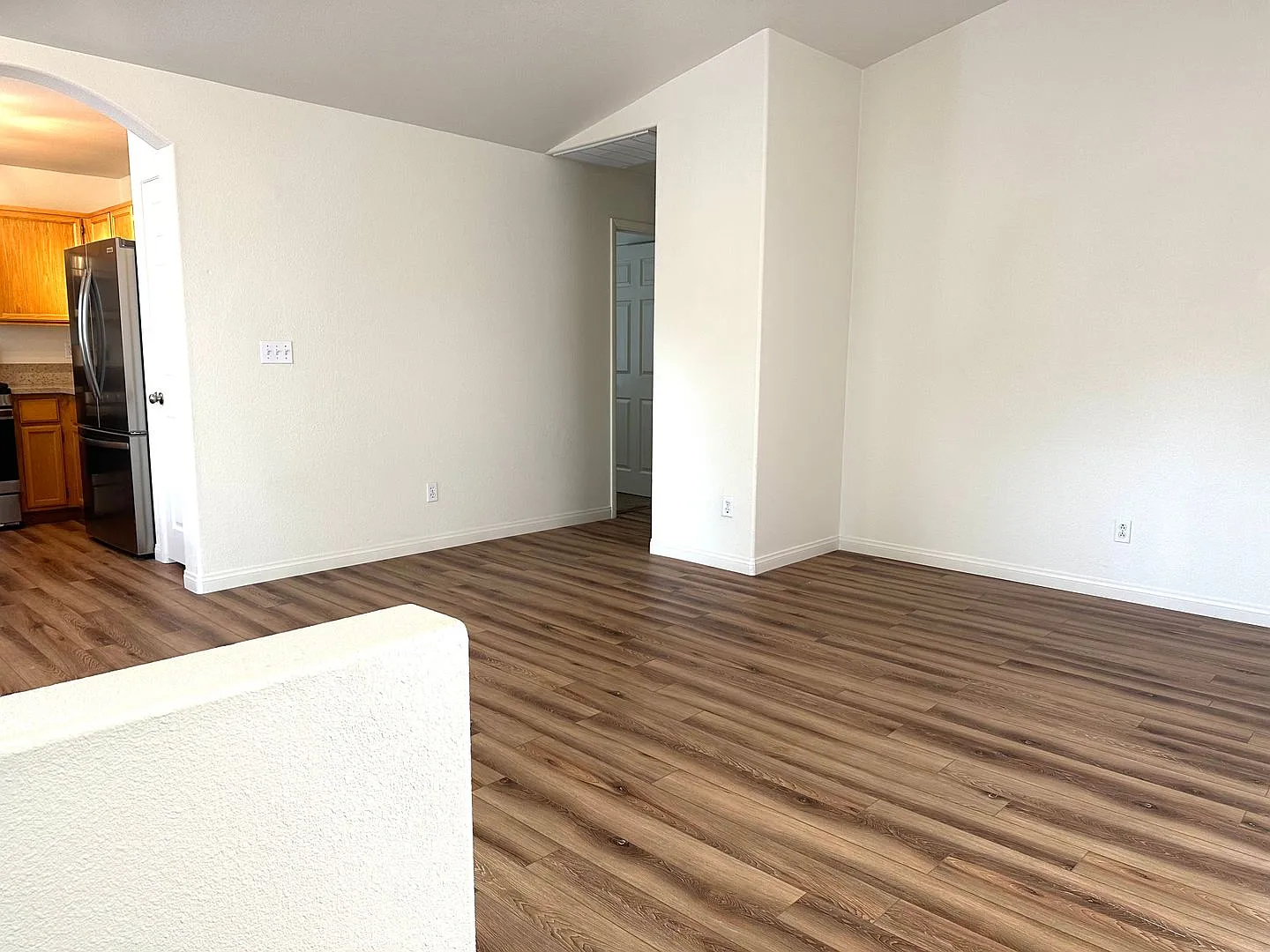 Green Valley 3-Bedroom Single Story Home in Gated Community. — Photo 3