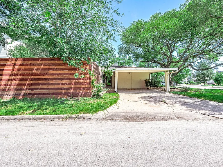 6825 Bellgreen Dr — Photo 4