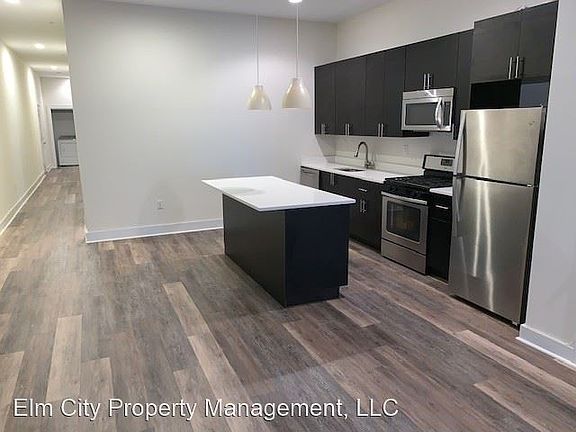 2nd image of 425 South St #1