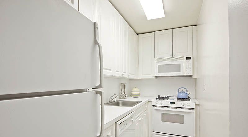 2nd image of 165 W 66th St APT 6J
