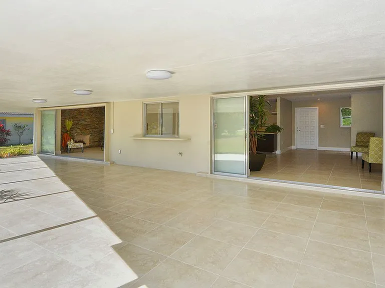 3240 Pine Valley Dr — Photo 9