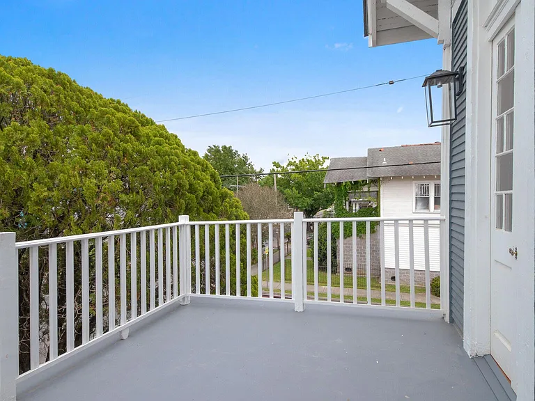 2500 Peniston St #2500 — Photo 13