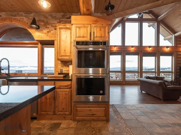 1380 Glacier View Dr, Deer Lodge, MT 59722