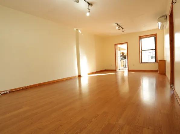 320 2nd Avenue image 1 of 10