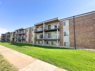 Parkview Apartments, Sioux Falls, SD 57104