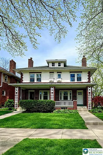 2303 W Allen St Photo 1