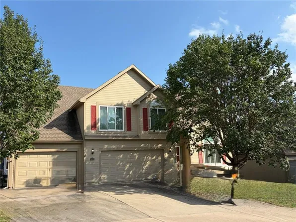 14615 Derby Rd, Smithville, MO 64089